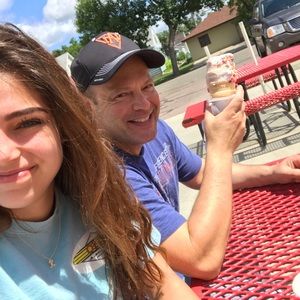 Meet your Posher, Kari